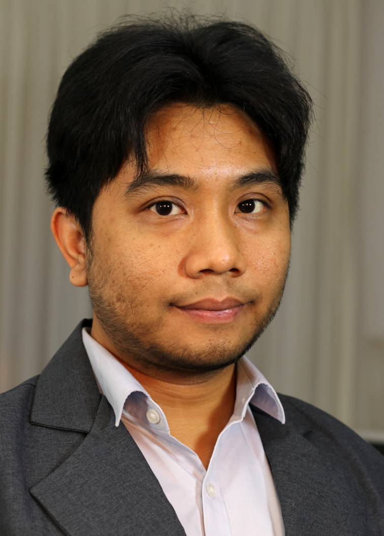 This image shows Dr. Decky Aspandi